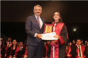 TRAKYA ÜNİVERSİTESİ TIP FAKÜLTESİNDE MEZUNİYET SEVİNCİ