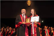 TRAKYA ÜNİVERSİTESİ TIP FAKÜLTESİNDE MEZUNİYET SEVİNCİ