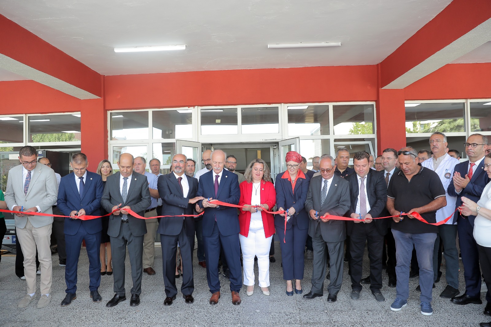 TRAKYA ÜNİVERSİTESİ TIP FAKÜLTESİ AMFİLERİ YENİLENDİ