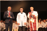 HEKİM ADAYLARI BEYAZ ÖNLÜKLERİNİ TÖRENLE GİYDİLER