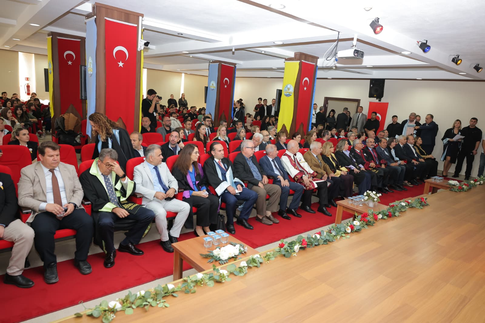KEŞAN’DAKİ AKADEMİK BİRİMLERİMİZDE AKADEMİK YIL AÇILIŞ TÖRENİ YOĞUN KATILIMLA GERÇEKLEŞTİRİLDİ