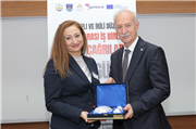 ÜNİVERSİTEMİZDE ULUSLARARASI İŞ BİRLİĞİ PROJE ÇAĞRILARI BİLGİLENDİRME GÜNÜ PROGRAMI GERÇEKLEŞTİRİLDİ