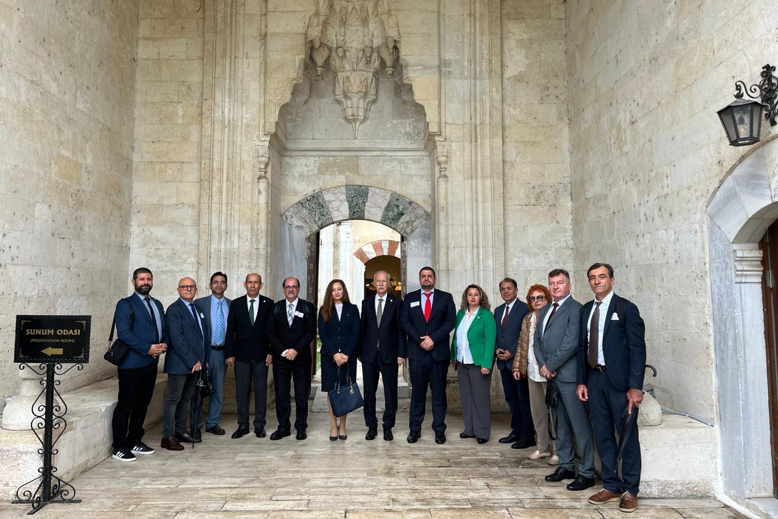 KONUK REKTÖR VE REKTÖR YARDIMCILARINDAN SAĞLIK MÜZEMİZE ZİYARET