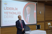 TRAKYA ÜNİVERSİTESİ REKTÖRÜNDEN TIP FAKÜLTESİ ÖĞRENCİLERİNE “LİDERLİK YETKİNLİĞİ” DERSİ