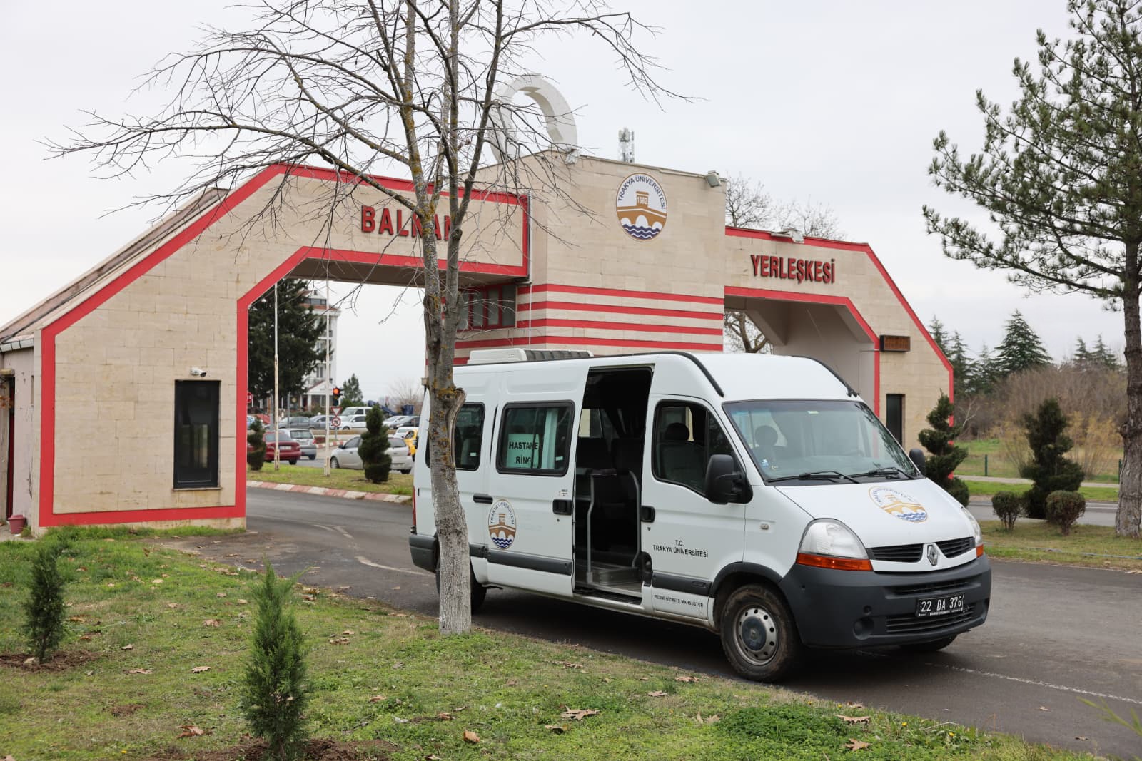 ÜNİVERSİTEMİZDE HASTALARIMIZA VE ÖĞRENCİLERİMİZE YÖNELİK RİNG SEFERLERİ