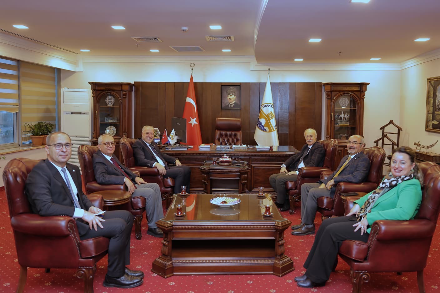 KOSOVA BÖLGESEL KALKINMA BAKANINDAN ÜNİVERSİTEMİZE ZİYARET