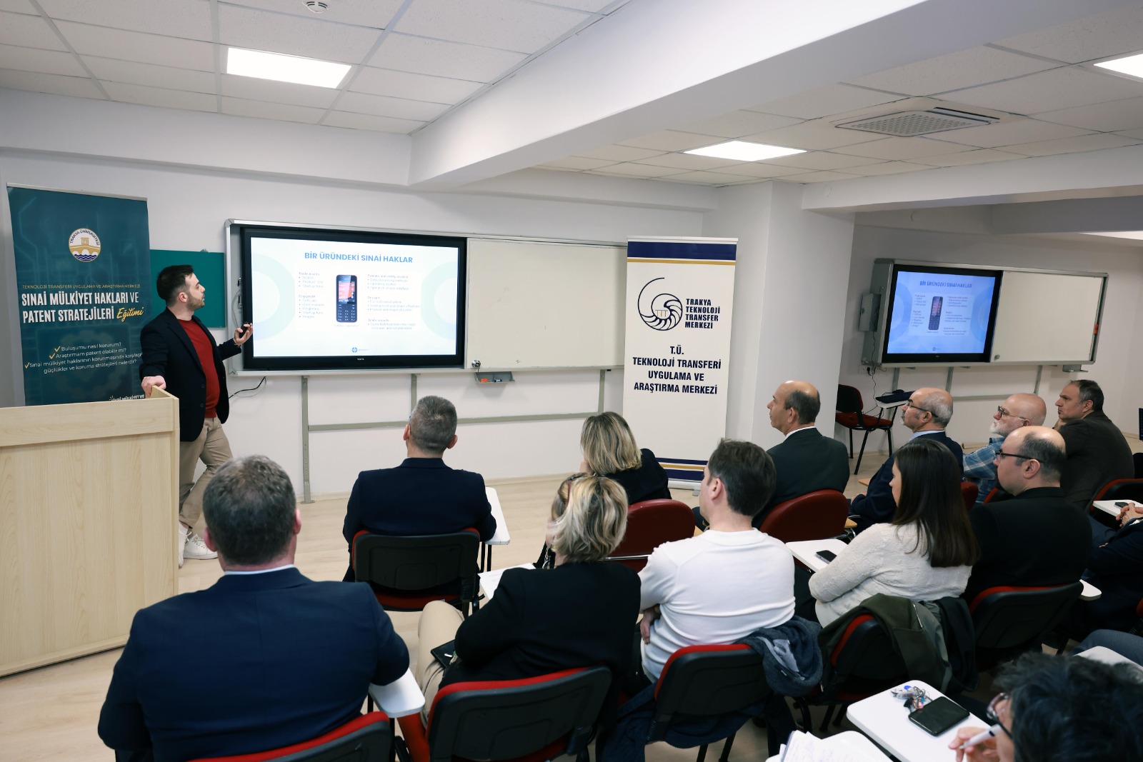 ÜNİVERSİTEMİZDE “SINAİ MÜLKİYET HAKLARI VE PATENT STRATEJİLERİ EĞİTİMİ” GERÇEKLEŞTİRİLDİ