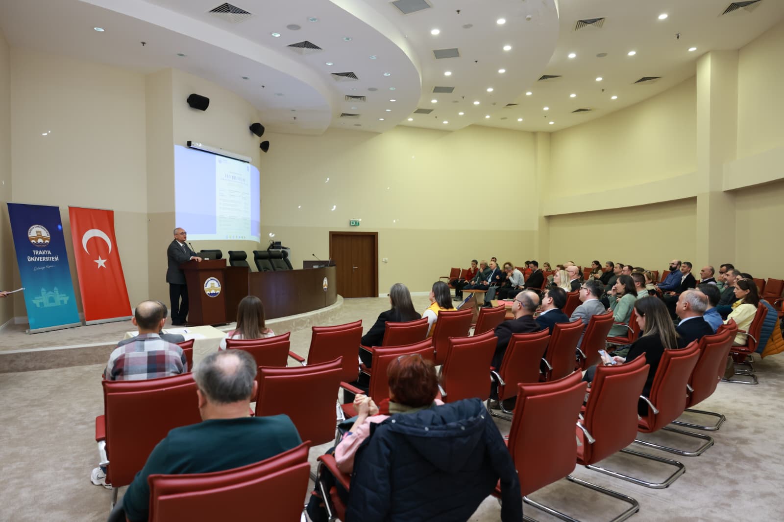 ÜNİVERSİTEMİZDE “YÜKSEKÖĞRENİMDE FEN BİLİMLERİ ALANINDA PROGRAM DEĞERLENDİRME SÜREÇLERİ” ETKİNLİĞİ GERÇEKLEŞTİRİLDİ