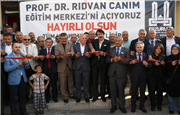 TRAKYA ÜNİVERSİTESİ EĞİTİM FAKÜLTESİ DEKANI PROF. DR. RIDVAN CANIM’A BÜYÜK ONUR