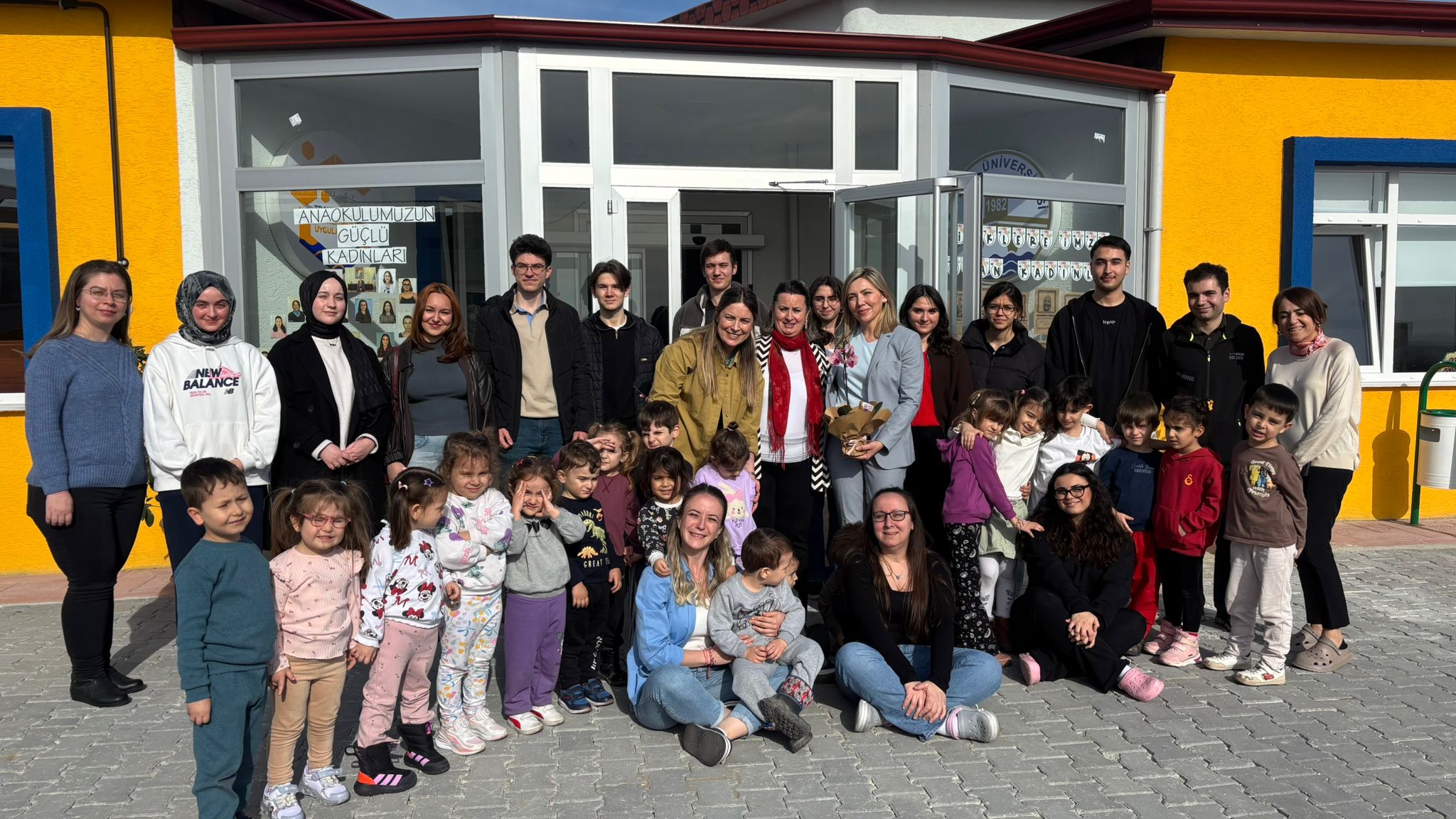 TRAKYA ÜNİVERSİTESİ ZEYNEP-MUSTAFA TAŞ UYGULAMA ANAOKULU’NDA SKOLYOZ TARAMASI GERÇEKLEŞTİRİLDİ