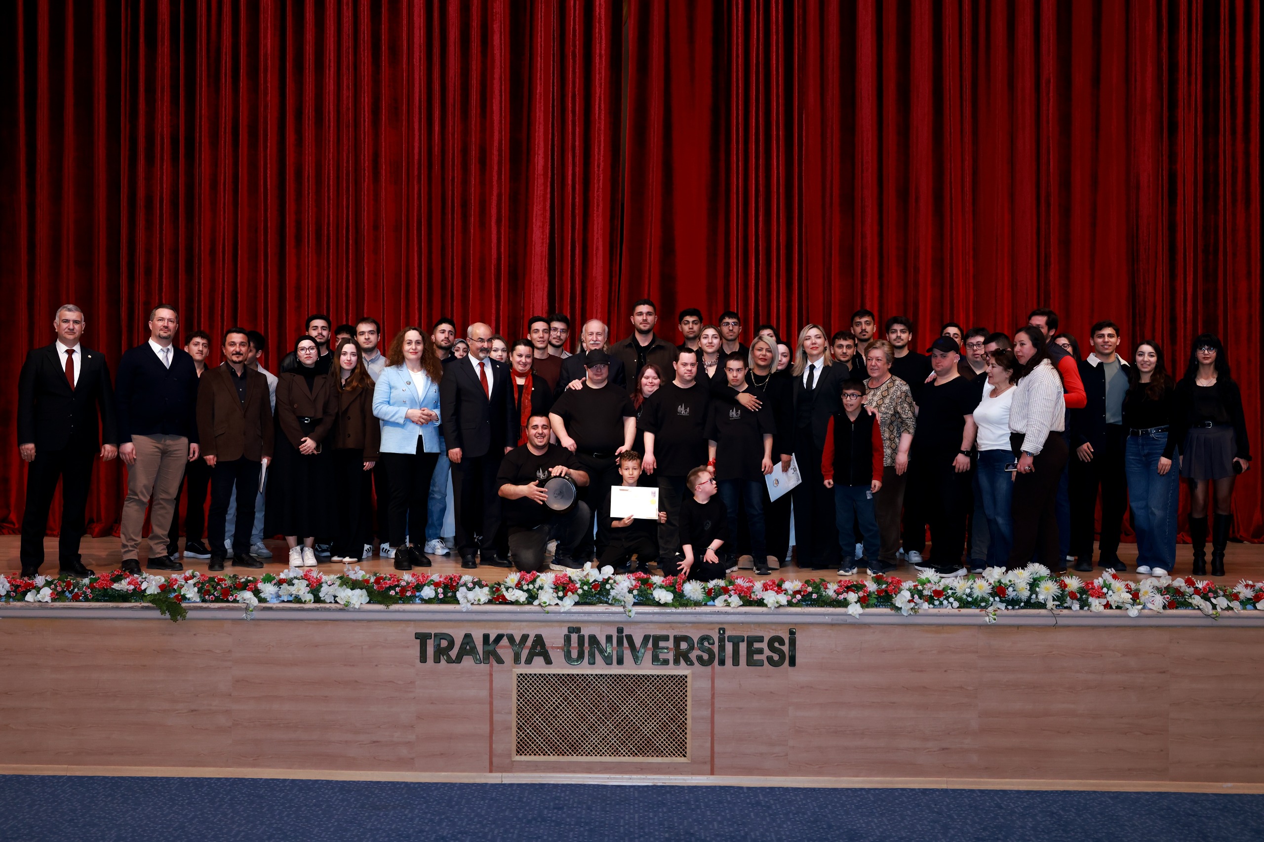 ÜNİVERSİTEMİZDE DÜNYA DOWN SENDROMU FARKINDALIK GÜNÜ KAPSAMINDA “+1 RİTİM MÜZİK DİNLETİSİ” DÜZENLENDİ