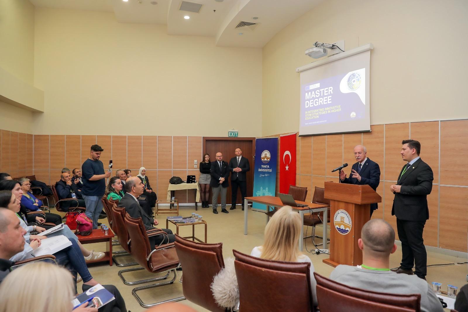 TRAKYA ÜNİVERSİTESİ’NDE ULUSLARARASI STEM EĞİTİMİ PROGRAMI BAŞLADI