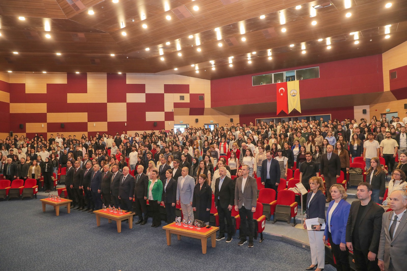 TRAKYA ÜNİVERSİTESİ “DİJİTAL PAZARLAMA ZİRVESİ” İLE SEKTÖRÜN GELECEĞİNE IŞIK TUTTU