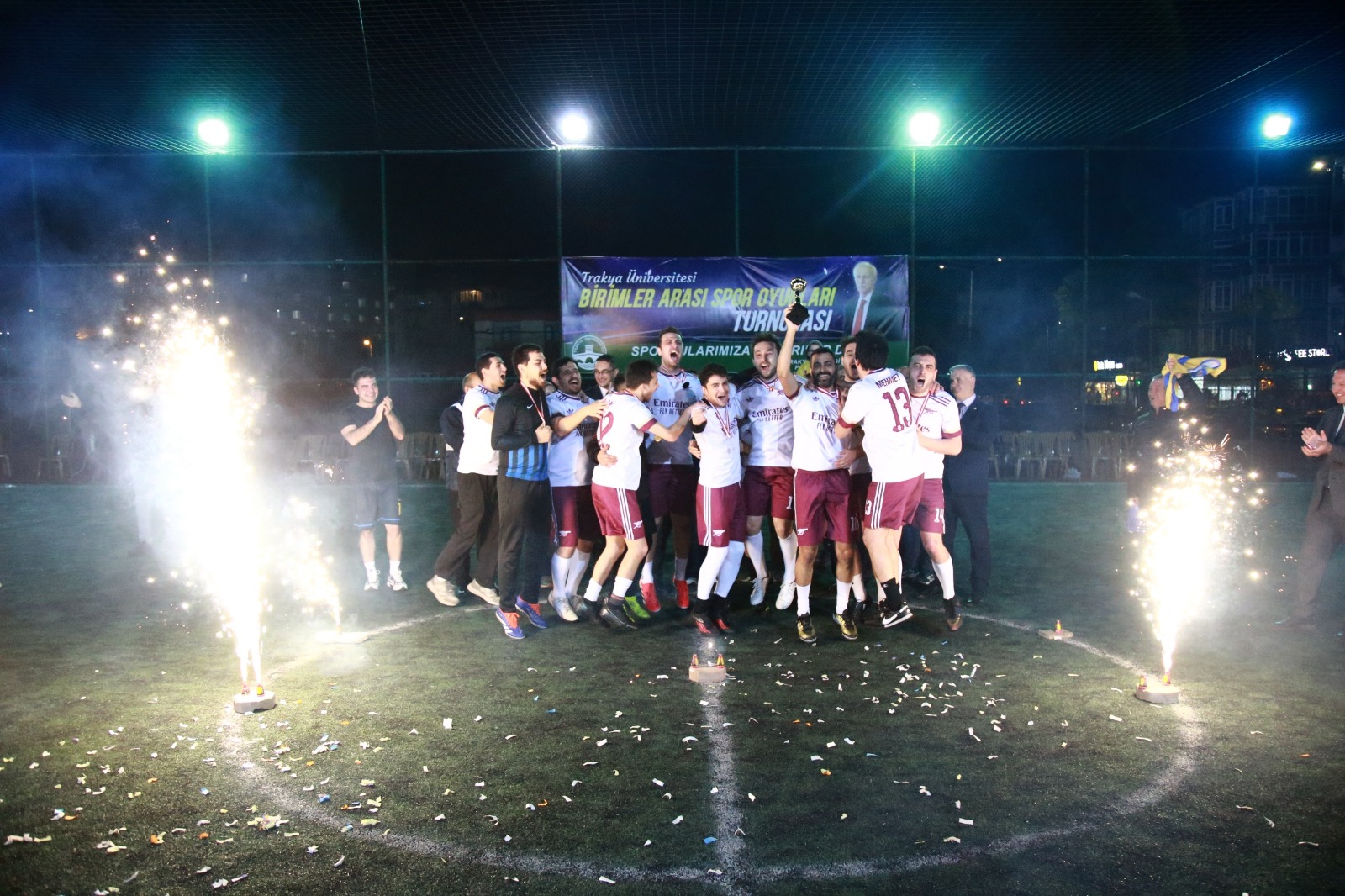 TRAKYA ÜNİVERSİTESİ FUTBOL TURNUVASINDA ŞAMPİYON HEKİM GÜCÜ