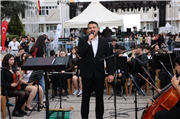 TRAKYA ÜNİVERSİTESİ 38. KÜLTÜR, SANAT VE SPOR ŞENLİKLERİNDE KONSER COŞKUSU