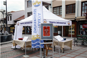 TRAKYA ÜNİVERSİTESİ TIP FAKÜLTESİ ÖĞRENCİLERİNDEN HAYAT KURTARAN CİHAZ İÇİN FARKINDALIK ÇALIŞMASI