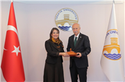 ÇANAKKALE ONSEKİZ MART ÜNİVERSİTESİ HEYETİNDEN REKTÖR HATİPLER’E ZİYARET
