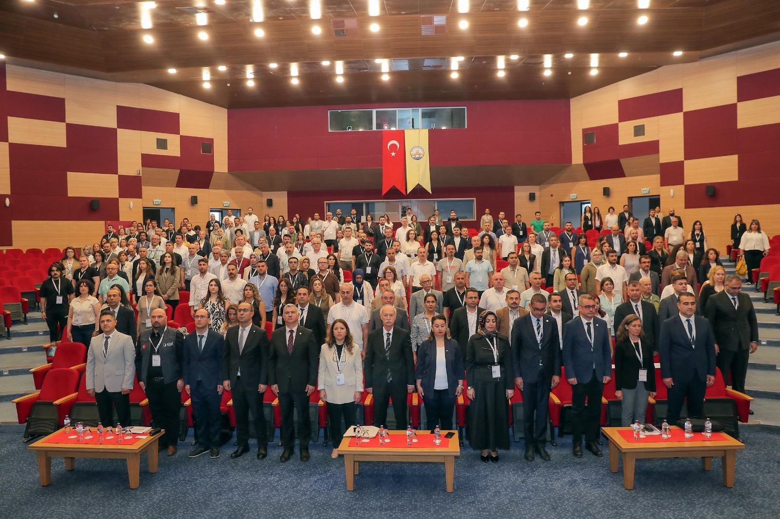 ÜNİVERSİTEMİZ EV SAHİPLİĞİNDE “YÜKSEKÖĞRETİMDE ÖĞRENCİ İŞLERİ 11. MEVZUAT, UYGULAMA VE BİRLİKTELİK TOPLANTISI” DÜZENLENDİ