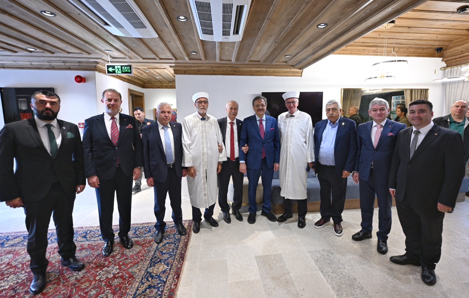 TRAKYA ÜNİVERSİTESİ REKTÖRÜ PROF. DR. MUSTAFA HATİPLER, İSKEÇE VE GÜMÜLCİNE SEÇİLMİŞ MÜFTÜLERİYLE BİR ARAYA GELDİ
