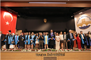 EDEBİYAT FAKÜLTESİNDE MEZUNİYET COŞKUSU