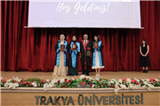KEŞAN HAKKI YÖRÜK SAĞLIK YÜKSEKOKULUNDA MEZUNİYET SEVİNCİ