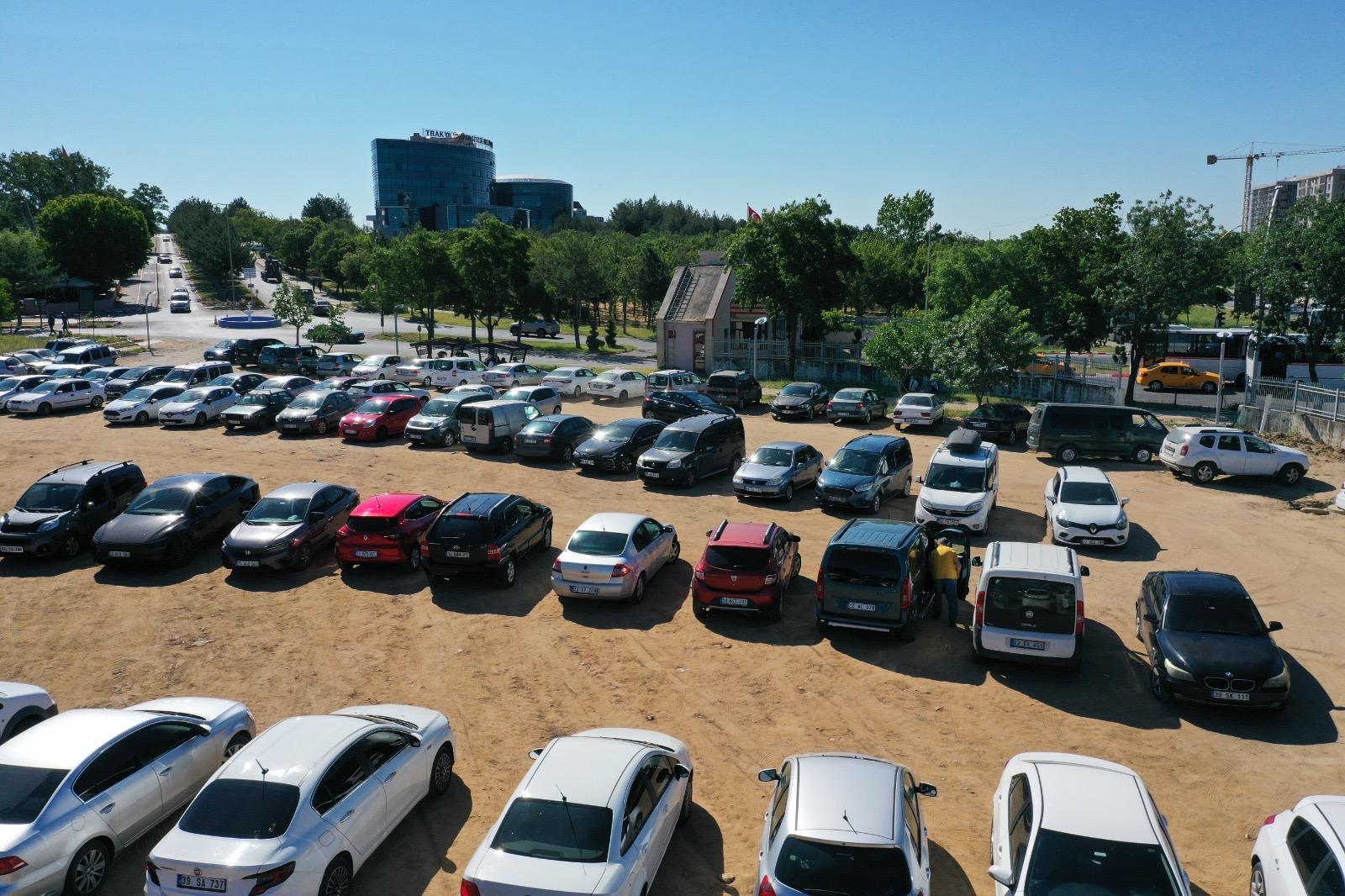 BALKAN YERLEŞKESİ’NDE YENİ ÜCRETSİZ OTOPARKLAR TRAFİĞİ RAHATLATTI