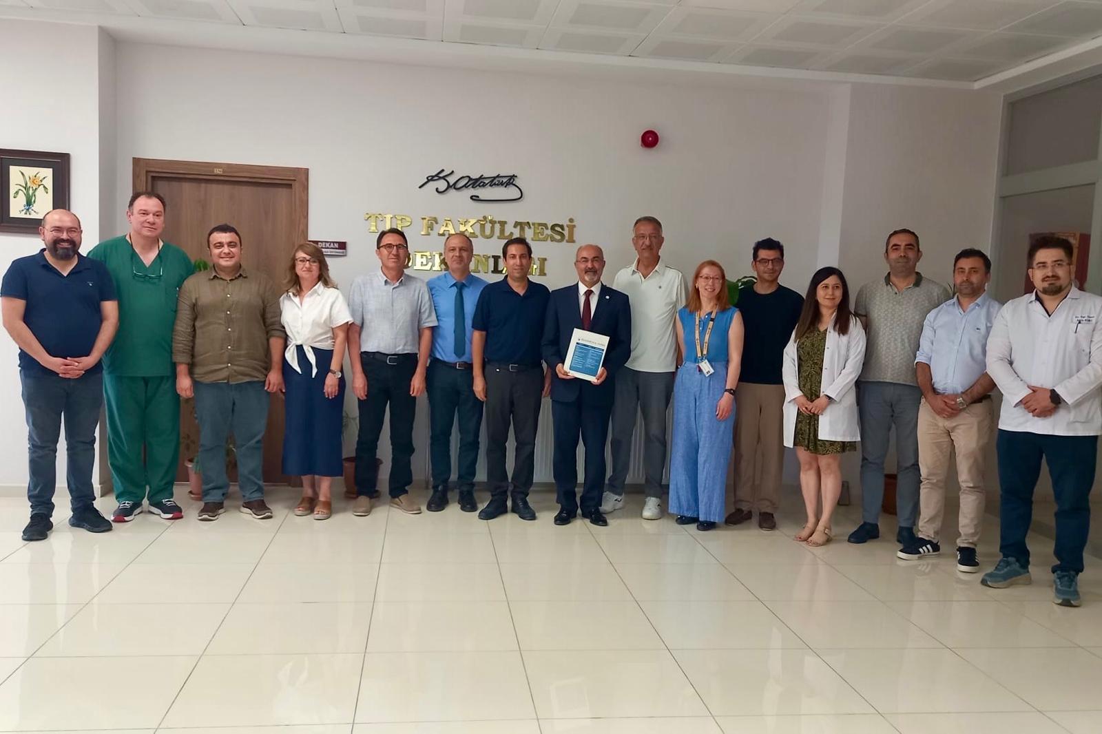 TRAKYA ÜNİVERSİTESİNİN ULUSLARARASI DERGİSİ BALKAN MEDICAL JOURNAL, DÜNYANIN EN ETKİLİ TIP DERGİLERİ ARASINDAKİ YÜKSELİŞİNİ SÜRDÜRÜYOR