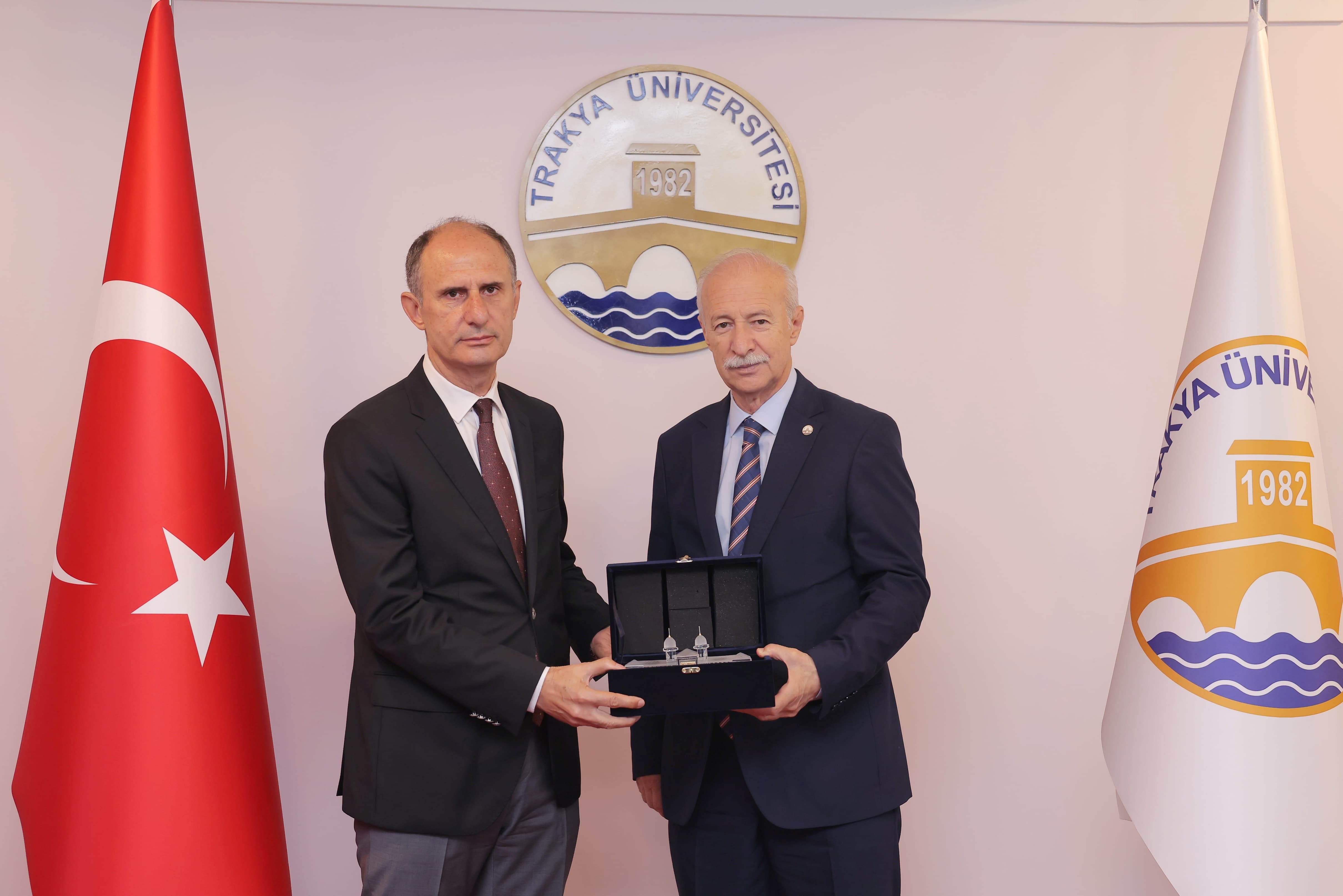 EDİRNE VALİ YARDIMCISI SIDKI ZEHİN’DEN REKTÖR PROF. DR. MUSTAFA HATİPLER’E VEDA ZİYARETİ