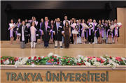 TRAKYA ÜNİVERSİTESİ EĞİTİM FAKÜLTESİNDE MEZUNİYET COŞKUSU