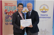 TRAKYA ÜNİVERSİTESİNDE 38. KÜLTÜR, SANAT VE SPOR ŞENLİKLERİNE KATKI SUNANLARA TEŞEKKÜR BELGESİ