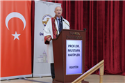 TRAKYA ÜNİVERSİTESİ ECZACILIK FAKÜLTESİ’NDE MEZUNİYET SEVİNCİ