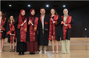 TRAKYA ÜNİVERSİTESİ ECZACILIK FAKÜLTESİ’NDE MEZUNİYET SEVİNCİ
