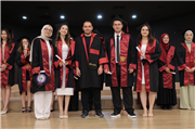 TRAKYA ÜNİVERSİTESİ ECZACILIK FAKÜLTESİ’NDE MEZUNİYET SEVİNCİ