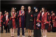 TRAKYA ÜNİVERSİTESİ ECZACILIK FAKÜLTESİ’NDE MEZUNİYET SEVİNCİ
