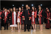 TRAKYA ÜNİVERSİTESİ ECZACILIK FAKÜLTESİ’NDE MEZUNİYET SEVİNCİ