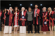 TRAKYA ÜNİVERSİTESİ ECZACILIK FAKÜLTESİ’NDE MEZUNİYET SEVİNCİ