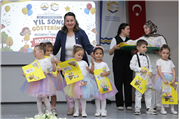 TRAKYA ÜNİVERSİTESİ ZEYNEP-MUSTAFA TAŞ UYGULAMA ANAOKULUNDA MEZUNİYET COŞKUSU