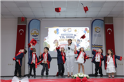TRAKYA ÜNİVERSİTESİ ZEYNEP-MUSTAFA TAŞ UYGULAMA ANAOKULUNDA MEZUNİYET COŞKUSU