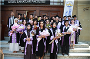 TRAKYA ÜNİVERSİTESİ GÜZEL SANATLAR FAKÜLTESİNDE MEZUNİYET COŞKUSU