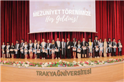 TRAKYA ÜNİVERSİTESİ MÜHENDİSLİK FAKÜLTESİNDE MEZUNİYET HEYECANI
