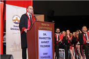 TRAKYA ÜNİVERSİTESİ TIP FAKÜLTESİNDE MEZUNİYET SEVİNCİ