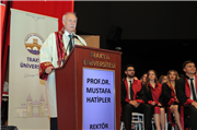 TRAKYA ÜNİVERSİTESİ TIP FAKÜLTESİNDE MEZUNİYET SEVİNCİ