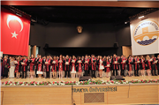 TRAKYA ÜNİVERSİTESİ TIP FAKÜLTESİNDE MEZUNİYET SEVİNCİ