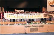 TRAKYA ÜNİVERSİTESİ TIP FAKÜLTESİNDE MEZUNİYET SEVİNCİ