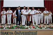 TRAKYA ÜNİVERSİTESİ KIRKPINAR SPOR BİLİMLERİ FAKÜLTESİNDE MEZUNİYET COŞKUSU