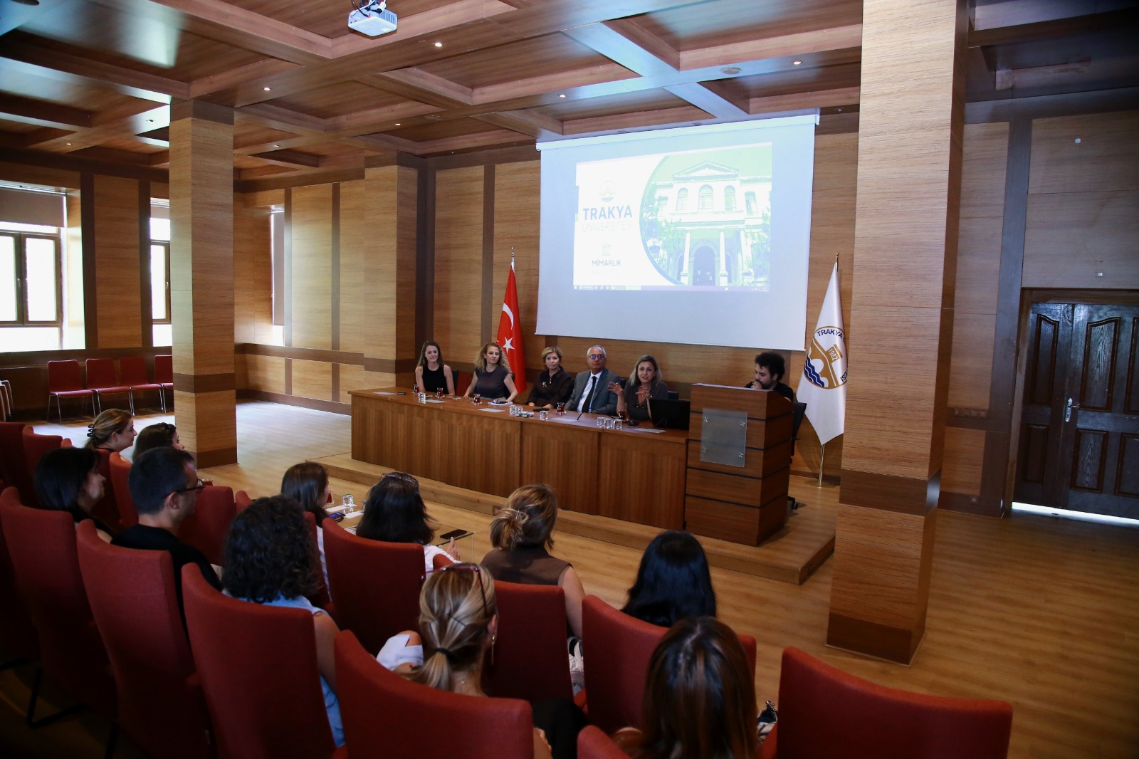 TRAKYA ÜNİVERSİTESİNDE TANITIM GÜNLERİ DEVAM EDİYOR