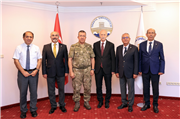TÜMGENERAL YÜKSEL KOLCU’DAN REKTÖR HATİPLER’E VEDA ZİYARETİ