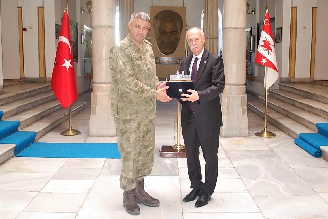 TRAKYA ÜNİVERSİTESİ YÖNETİMİNDEN EDİRNE GARNİZON KOMUTANI TUĞGENERAL MAHMUT SERT’E ZİYARET