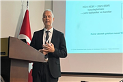 TRAKYA ÜNİVERSİTESİNİN YAPAY ZEKÂ DESTEKLİ KALİTE GÜVENCESİ ÇALIŞMASI THEQC 2026’DA SUNULDU