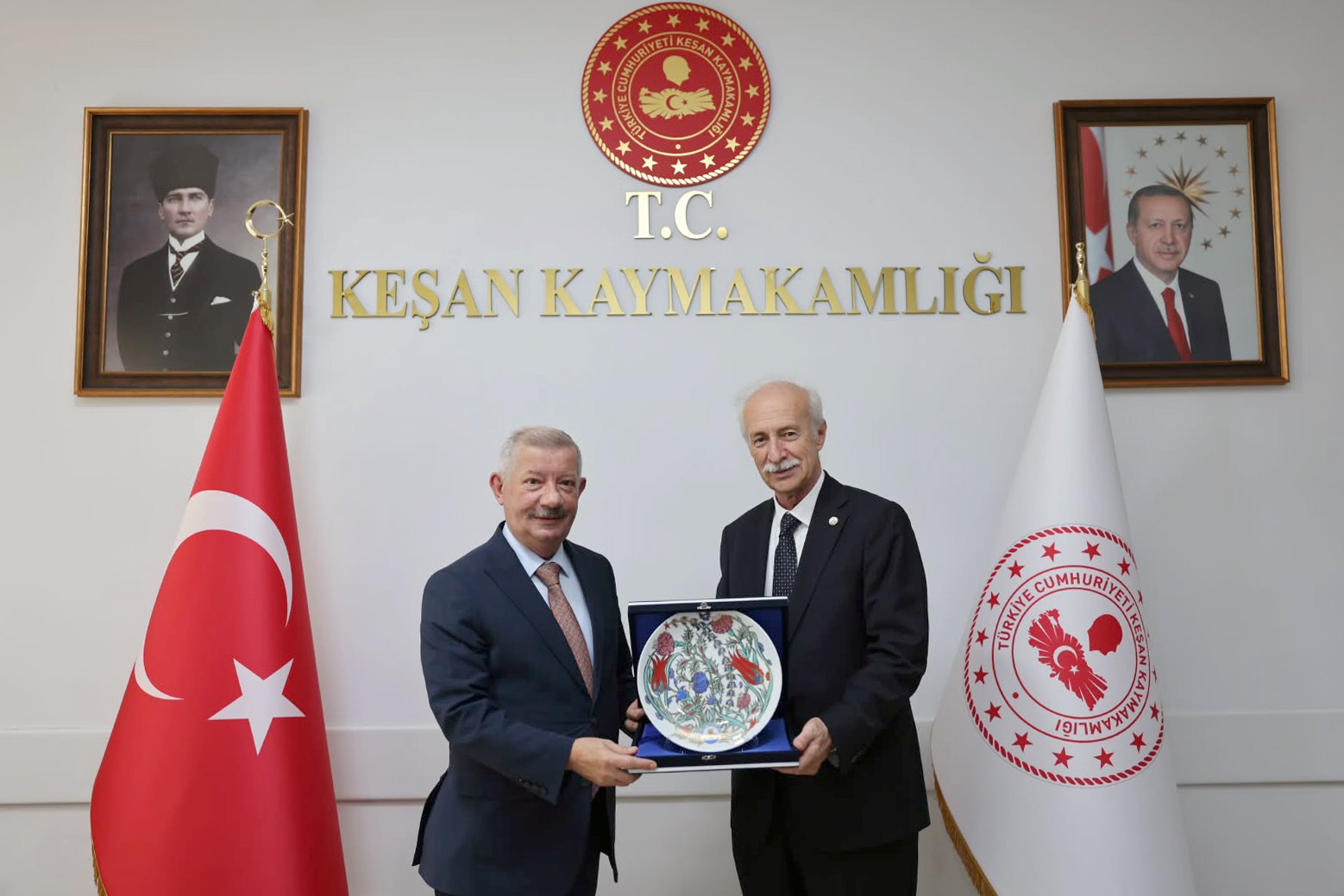 REKTÖR PROF. DR. MUSTAFA HATİPLER’DEN KEŞAN KAYMAKAMI AZİZ MERCAN’A ZİYARET